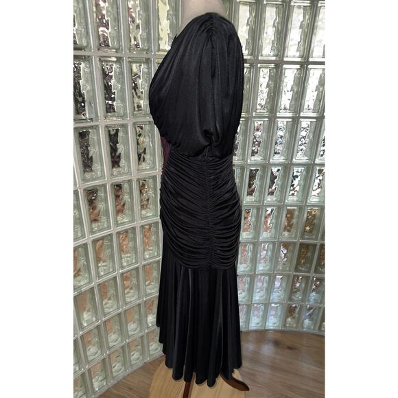 VTG Filigree Black Body Con Rouched Long Dress Lace Cap Sleeve Ruched - size 8 - Picture 4 of 12